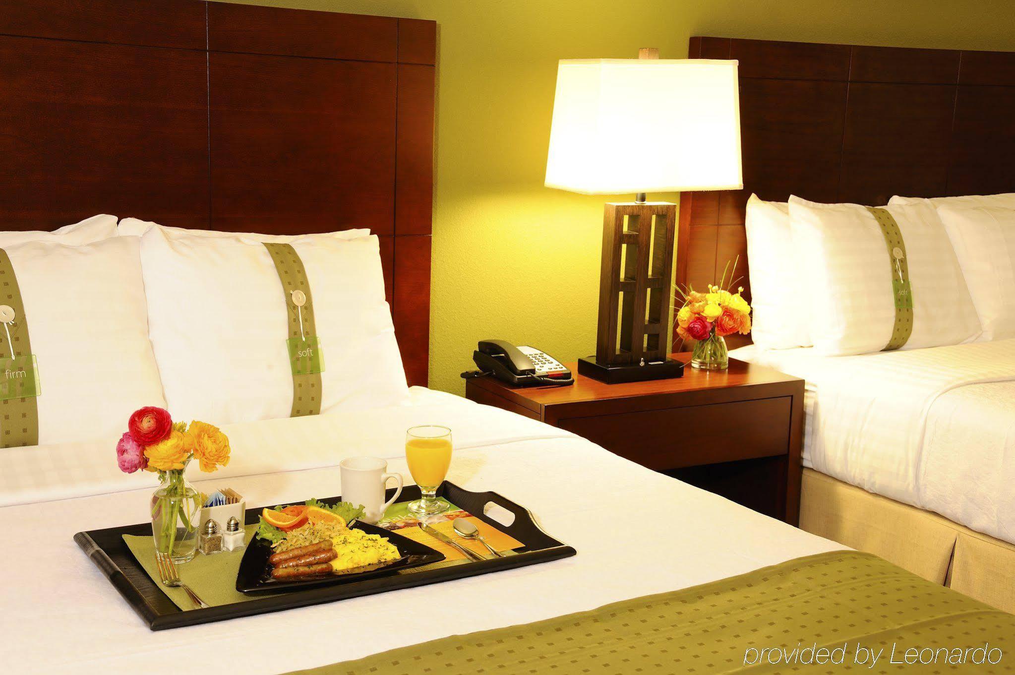 Best Western Premier Richmond City Gateway Hotel Bagian luar foto